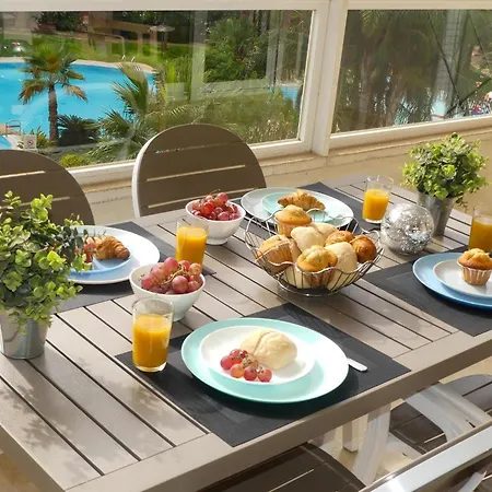 2 Bedroom Comfort With Airconditioning - Max 6 Guests Appartement