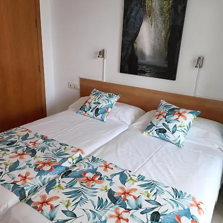 2 Bedroom Comfort With Airconditioning - Max 6 Guests * Benidorm