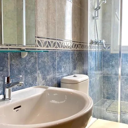 2 Bedroom Comfort With Airconditioning - Max 6 Guests Benidorm