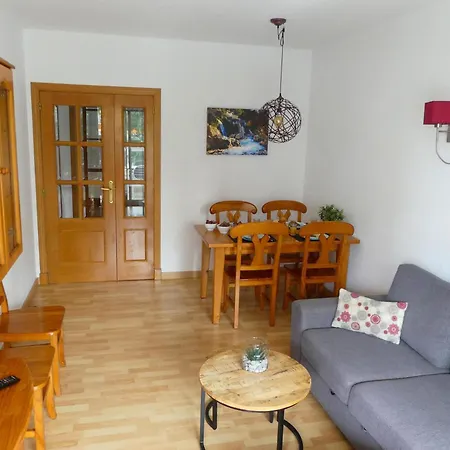 2 Bedroom Comfort With Airconditioning - Max 6 Guests * Benidorm