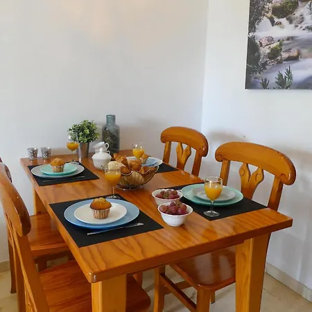 2 Bedroom Comfort With Airconditioning - Max 6 Guests
