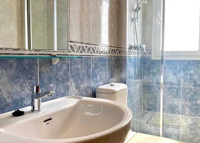 2 Bedroom Comfort With Airconditioning - Max 6 Guests Benidorm